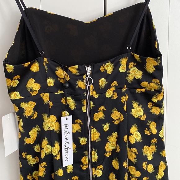 For love and lemons dress - Picture 7 of 10